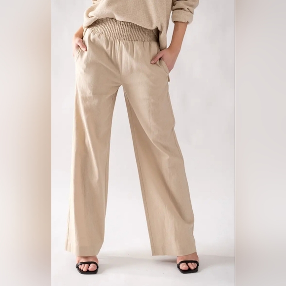 #46 🛑L CHIC & FABULOUS Linen Pants with Smocked Waist - Picture 4 of 6